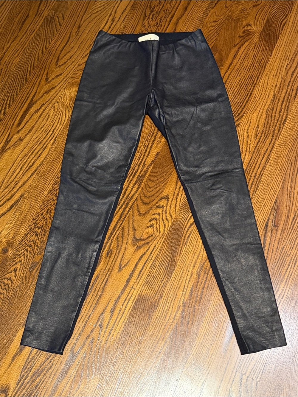 ILLA ILLA Black Genuine Leather Front Skinny Pants with spandex on back